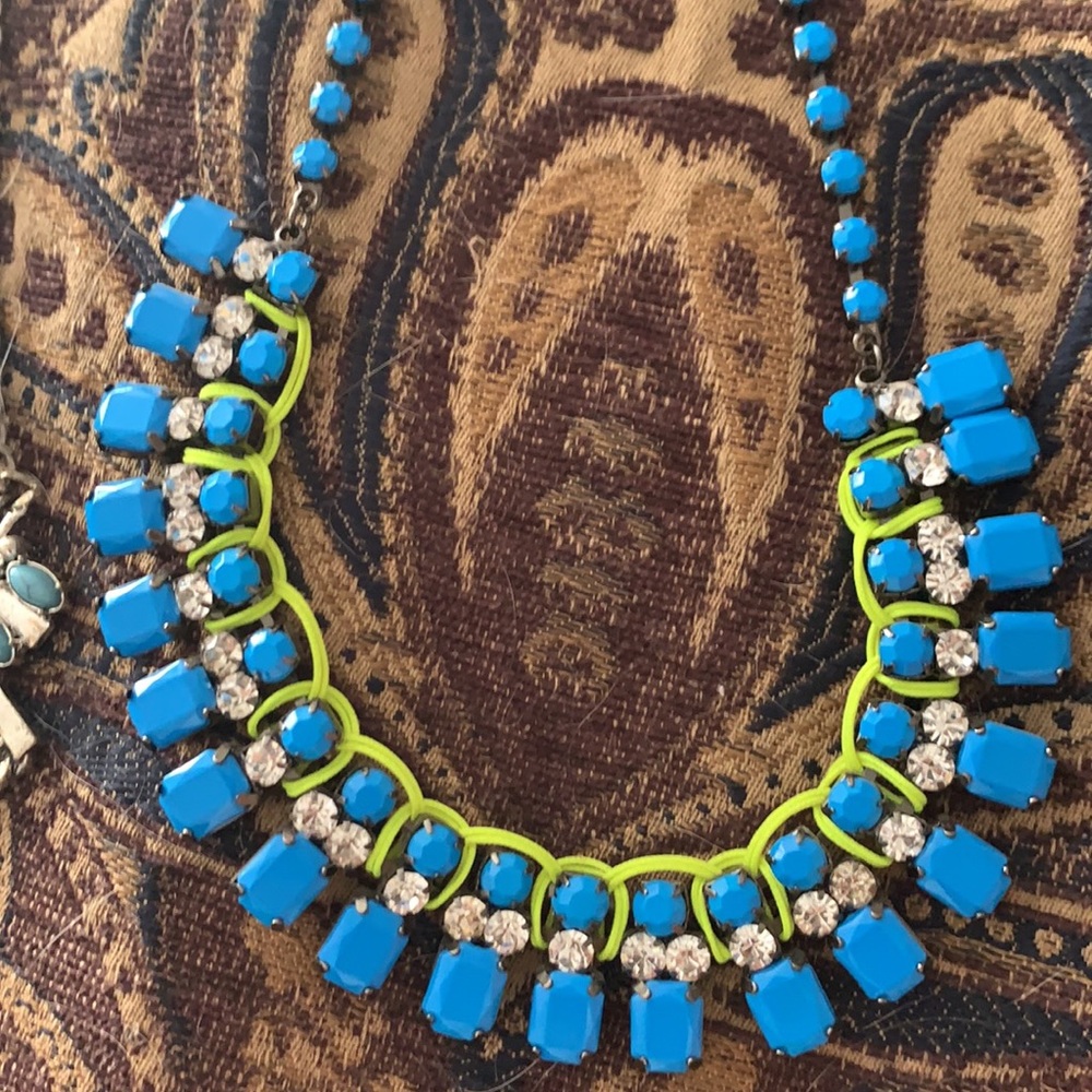 3 statement necklaces - Picture 3 of 4